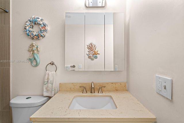 8887 Bella Vista Dr 8887, Boca Raton, FL 33433