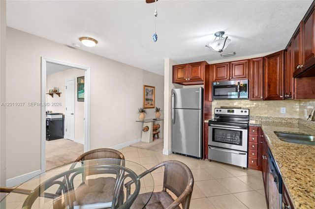 8887 Bella Vista Dr 8887, Boca Raton, FL 33433