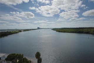 500 Bayview Dr 928, Sunny Isles Beach, FL 33160