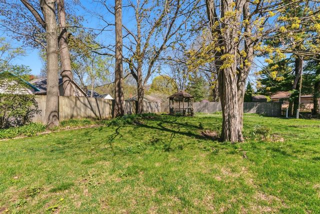 433 Jennison Avenue, Kalamazoo, MI 49006