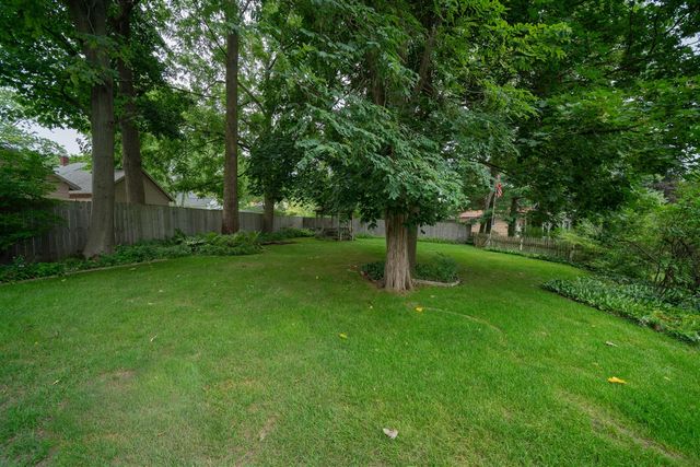 433 Jennison Avenue, Kalamazoo, MI 49006