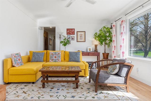 433 Jennison Avenue, Kalamazoo, MI 49006