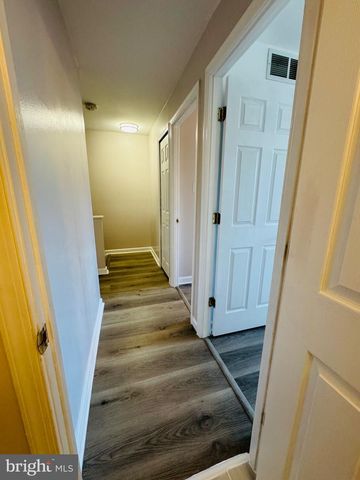 7002 KNIGHTHOOD LN, Columbia, MD 21045