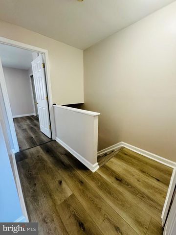 7002 KNIGHTHOOD LN, Columbia, MD 21045