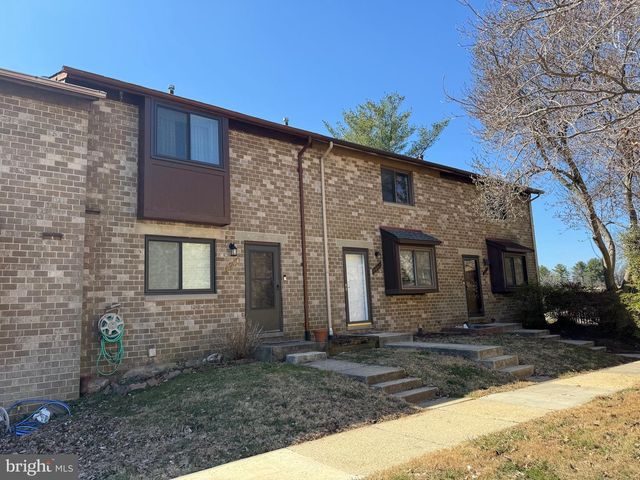 7002 KNIGHTHOOD LN, Columbia, MD 21045