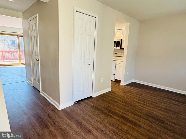 7002 KNIGHTHOOD LN, Columbia, MD 21045