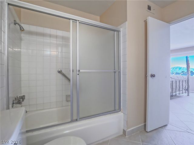 725 North Royal Crest Circle 231, Las Vegas, NV 89169