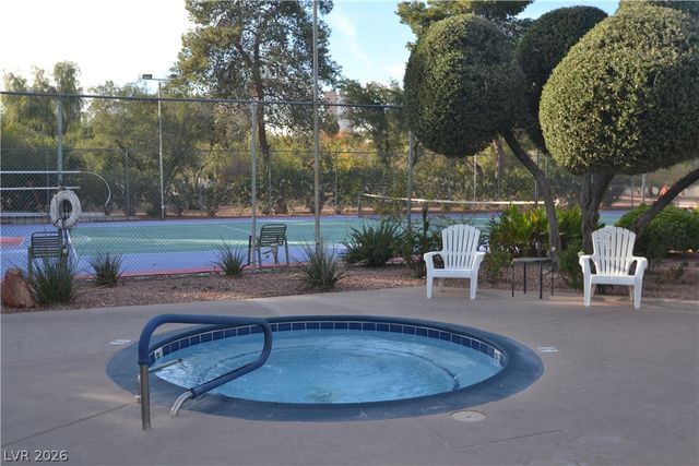 725 North Royal Crest Circle 231, Las Vegas, NV 89169