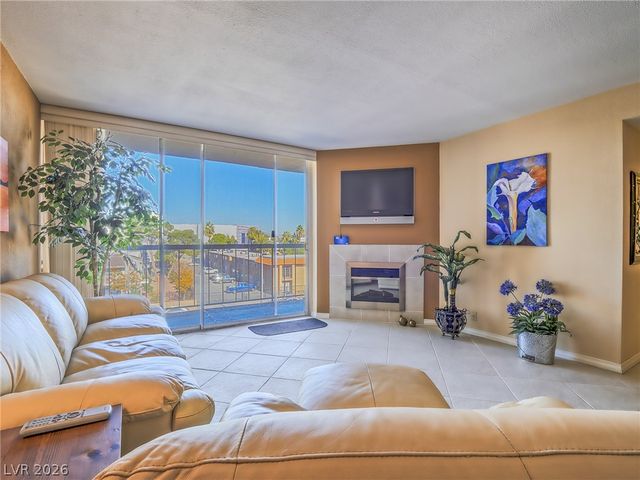 725 North Royal Crest Circle 231, Las Vegas, NV 89169