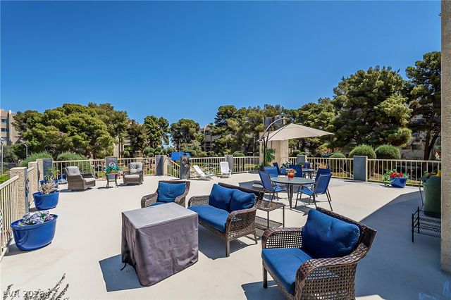 725 North Royal Crest Circle 231, Las Vegas, NV 89169