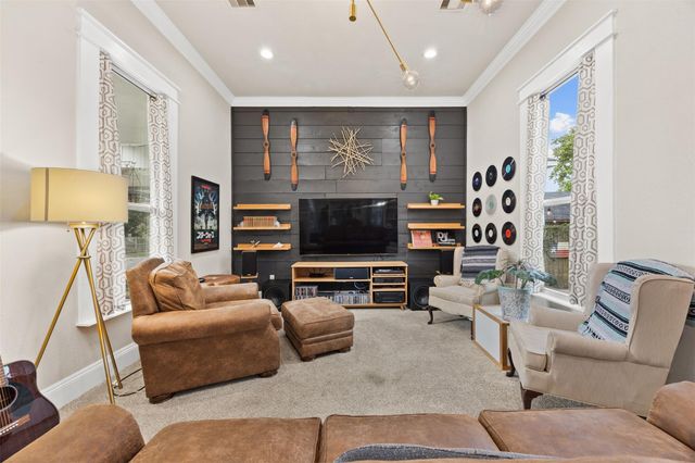 521 N Jenkins Street, Houston, TX 77003