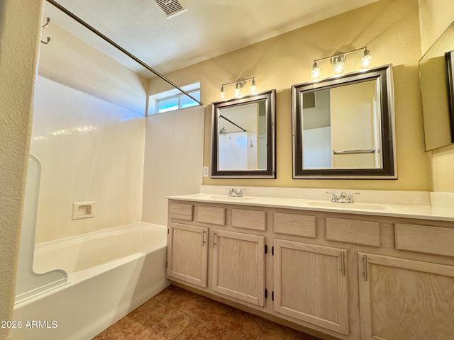 1851 E COUNTRYWALK Lane, Chandler, AZ 85225