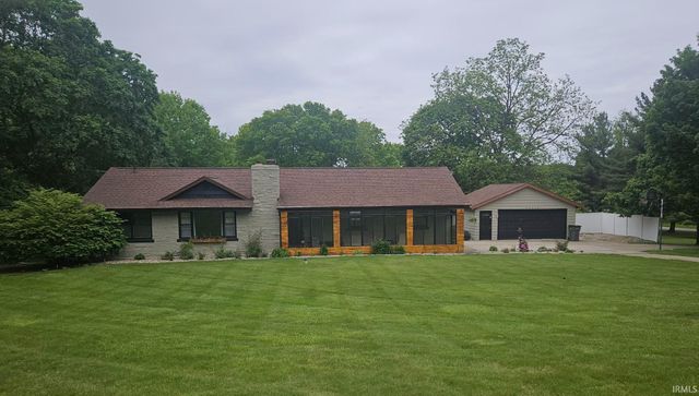 59349 Hazel Road, South Bend, IN 46614