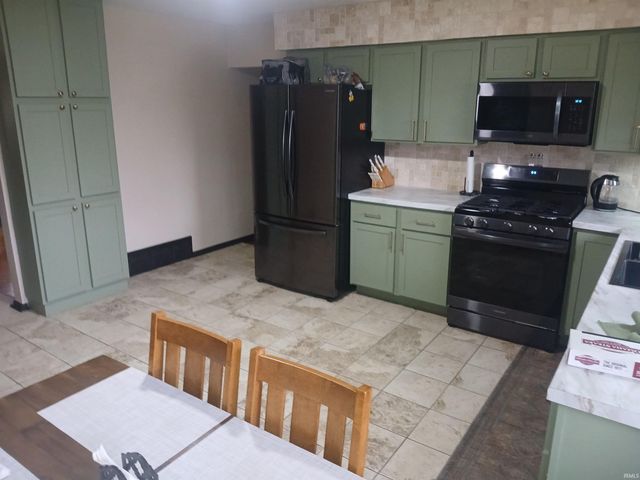 59349 Hazel Road, South Bend, IN 46614