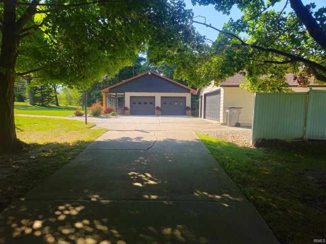 59349 Hazel Road, South Bend, IN 46614