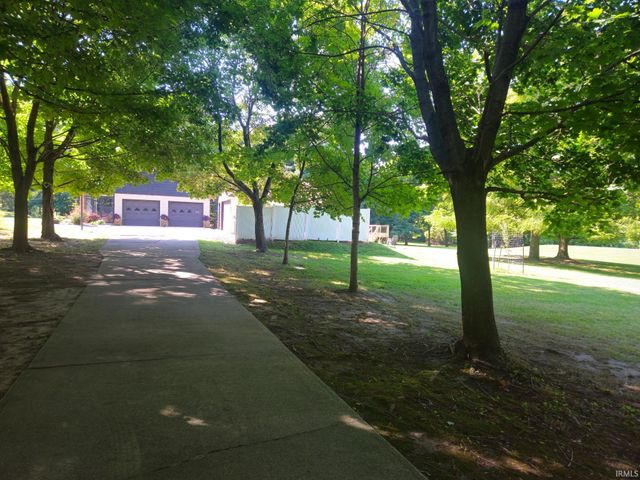59349 Hazel Road, South Bend, IN 46614