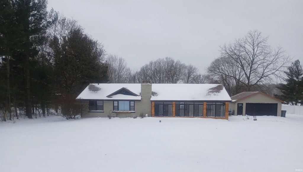 59349 Hazel Road, South Bend, IN 46614