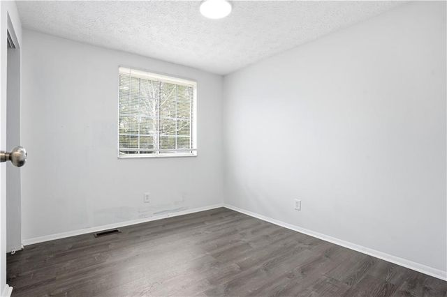 2080 Countydown Lane, Stone Mountain, GA 30088