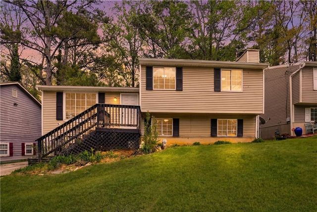 2080 Countydown Lane, Stone Mountain, GA 30088