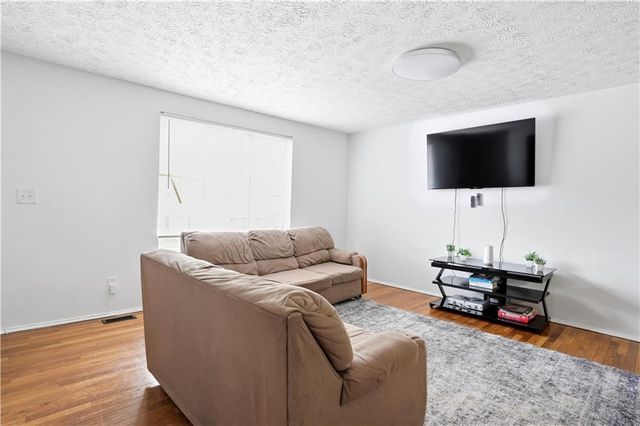 2080 Countydown Lane, Stone Mountain, GA 30088