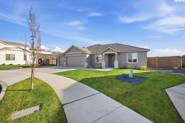 6114 W 32nd Ave, Kennewick, WA 99338