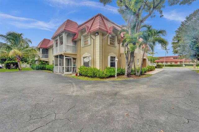 555 SE 8TH Street 252, Deerfield Beach, FL 33441