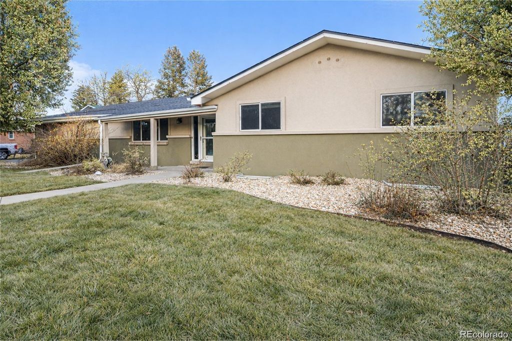 5134 S Perry Street, Littleton, CO 80123