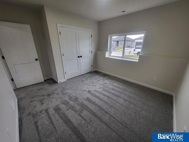 5815 SW 9th Street, Lincoln, NE 68523