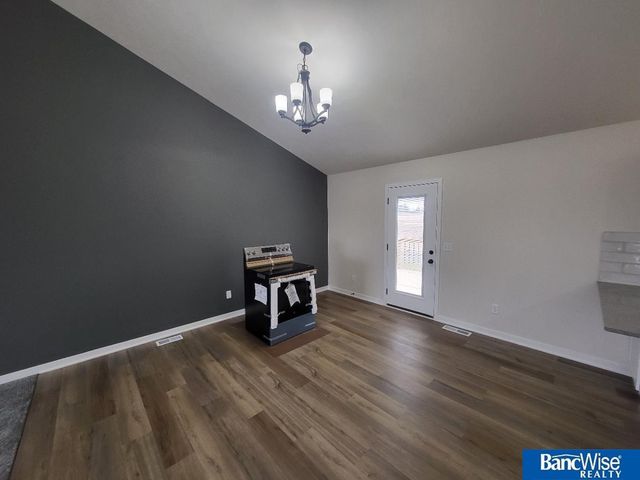 5815 SW 9th Street, Lincoln, NE 68523