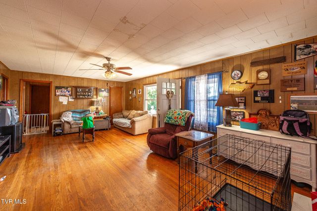 2434 Nancy Street, Elizabethton, TN 37643