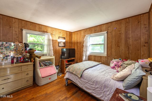 2434 Nancy Street, Elizabethton, TN 37643