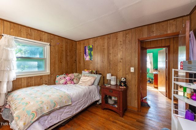 2434 Nancy Street, Elizabethton, TN 37643