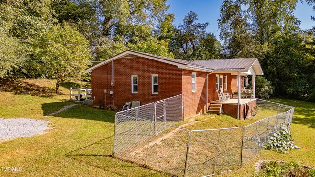 2434 Nancy Street, Elizabethton, TN 37643