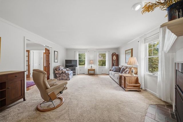 1313 Woodhill Drive, Richland, PA 15044