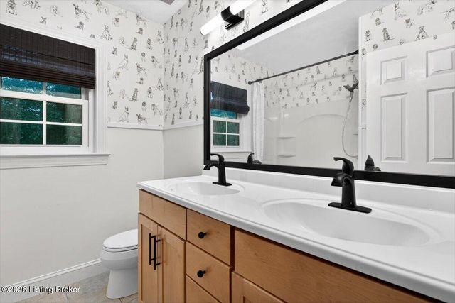6902 Sprig Leaf Cir, Louisville, KY 40241
