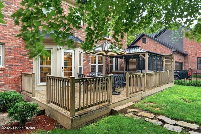 6902 Sprig Leaf Cir, Louisville, KY 40241