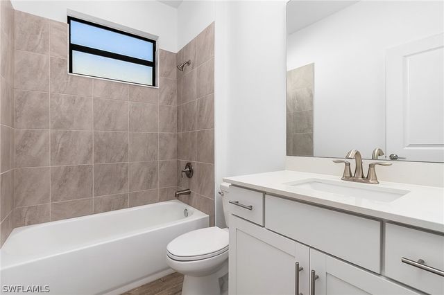 18312 Ridgeline DR, Estero, FL 33928