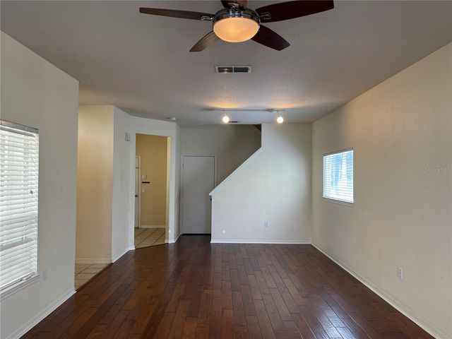 4007 SAND PALM COURT, Tampa, FL 33624