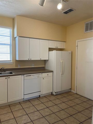 4007 SAND PALM COURT, Tampa, FL 33624