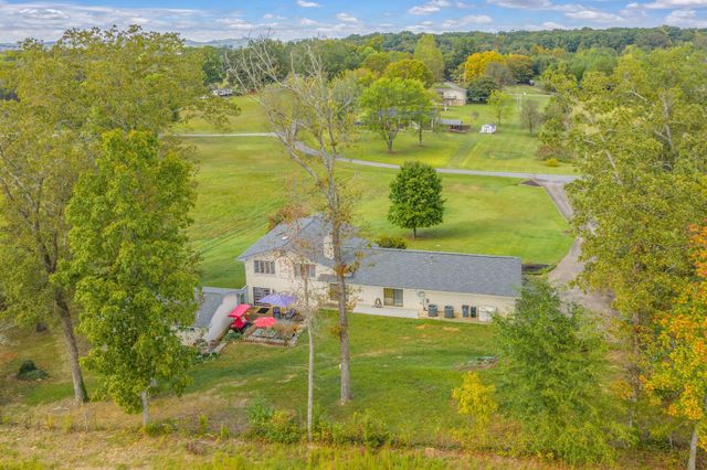 150 County Road 624, Etowah, TN 37331