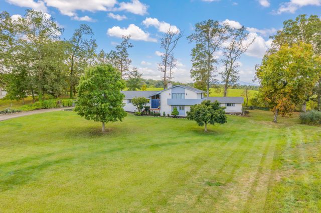 150 County Road 624, Etowah, TN 37331
