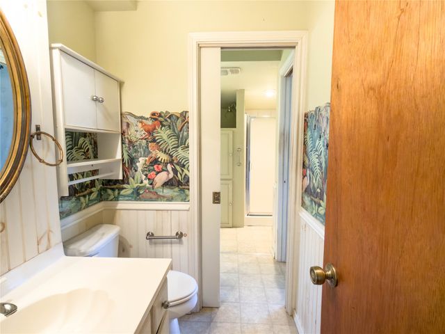 1332 Florea Street, Graham, TX 76450