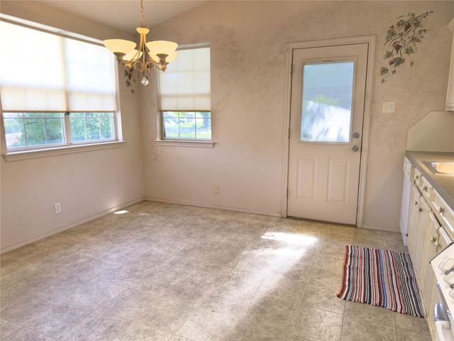 1332 Florea Street, Graham, TX 76450