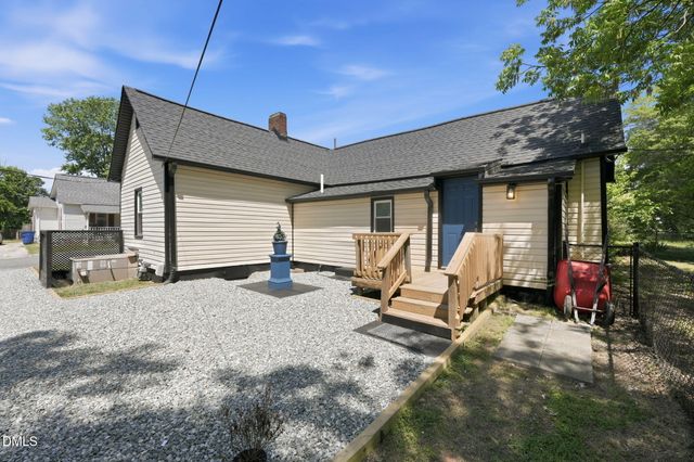 607 Seymour Street, Graham, NC 27253