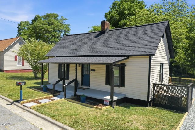 607 Seymour Street, Graham, NC 27253