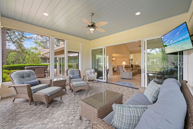 21 Cottonwood Ln, Hilton Head Island, SC 29926