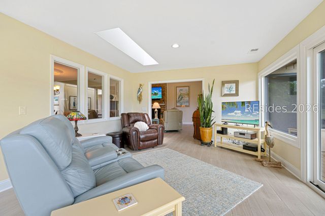 21 Cottonwood Ln, Hilton Head Island, SC 29926