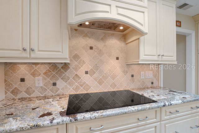 21 Cottonwood Ln, Hilton Head Island, SC 29926