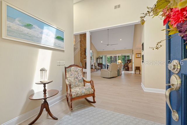 21 Cottonwood Ln, Hilton Head Island, SC 29926