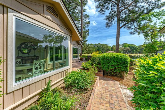 21 Cottonwood Ln, Hilton Head Island, SC 29926